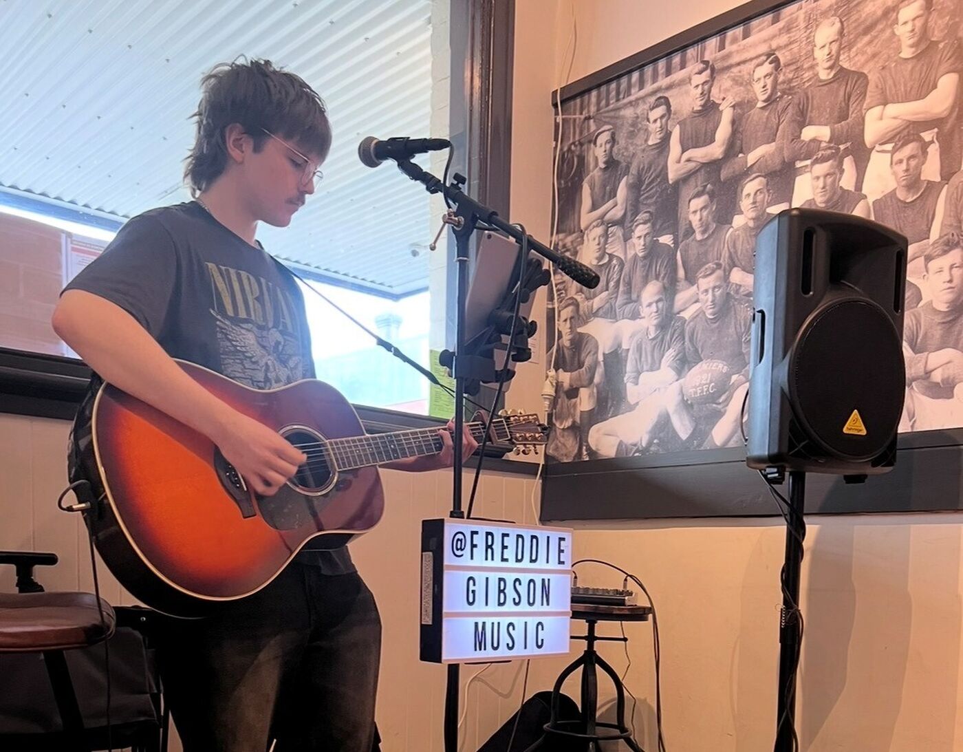 25TH OCTOBER: FREDDIE GIBSON - FREE LIVE MUSIC SUNDAYS FROM 1PM